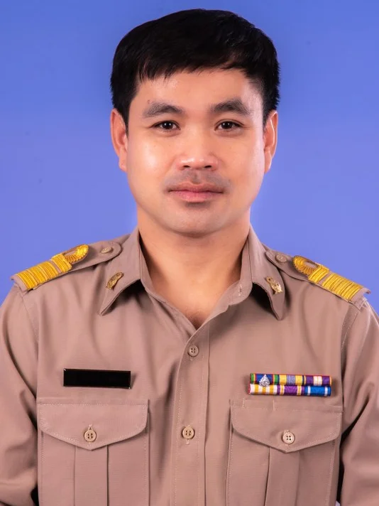 นายปฐมพงษ์ หงษ์ทอง