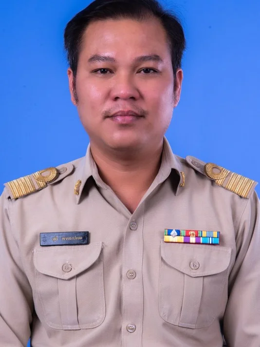 นายสุธี พรหมปะละ