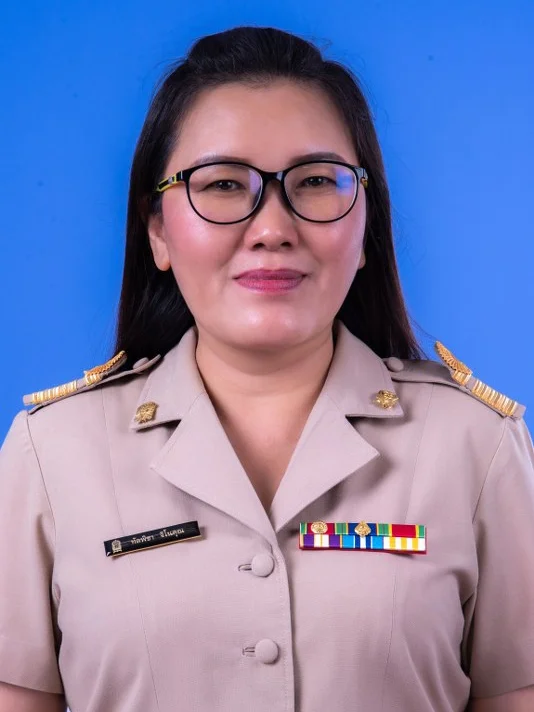 นางทัตพิชา จิโนคุณ