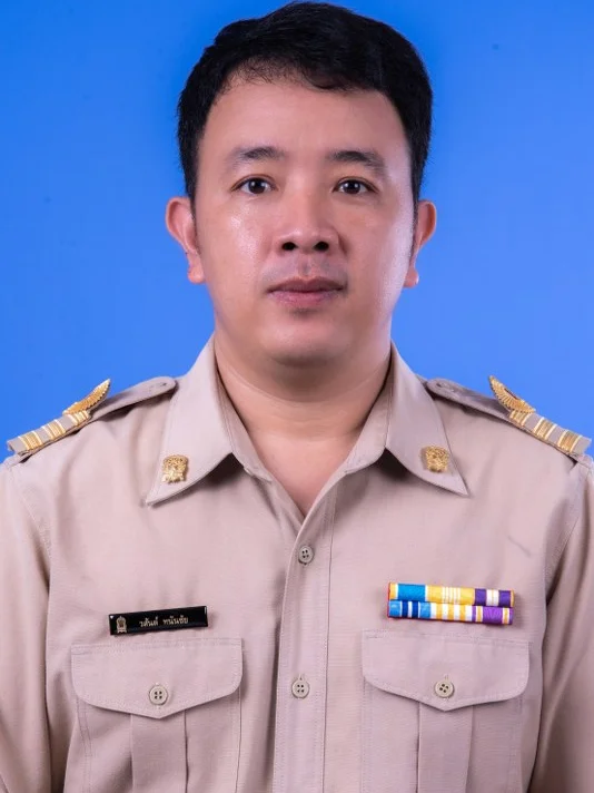 นายวสันต์ ทนันชัย