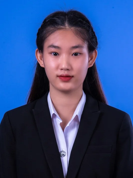 นางสาวภัทรภร สกูลมูล