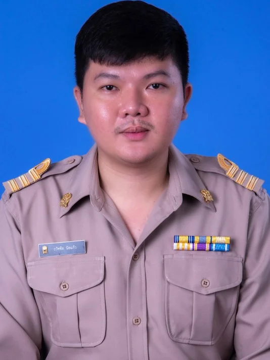 นายธวัชชัย นิลแก้ว