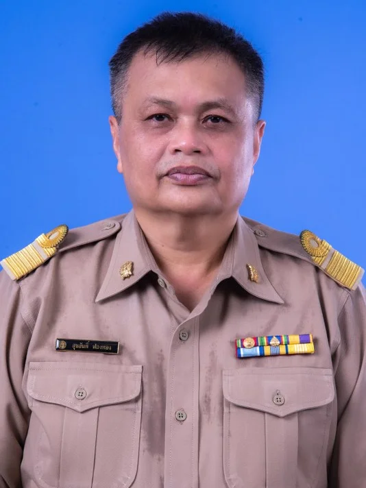 นายสุขสันติ์ ฟองทอง